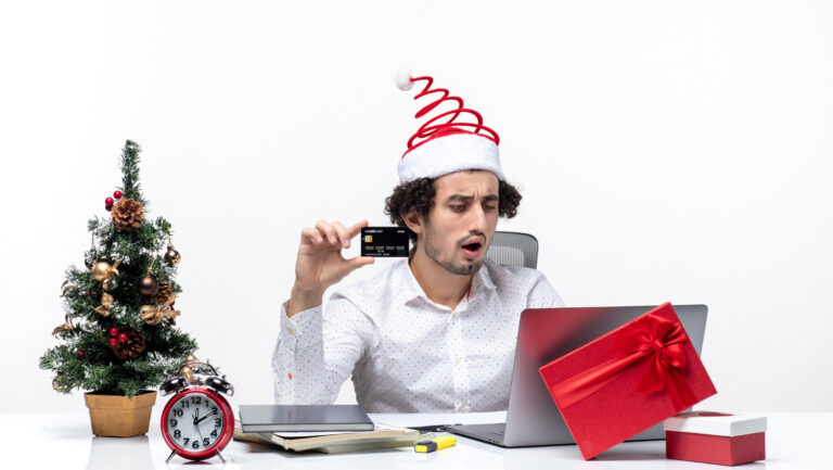 Principales estafas digitales que aumentan a fin de año según análisis de Kaspersky