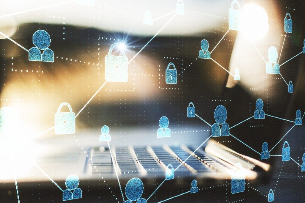 Red digital con candados simbolizando gobernanza y protección de datos