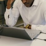 Ciberataques al entorno laboral — señuelos que imitan Zoom, Outlook y OneDrive