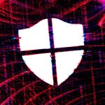 Escudo de Microsoft Defender sobre fondo de código