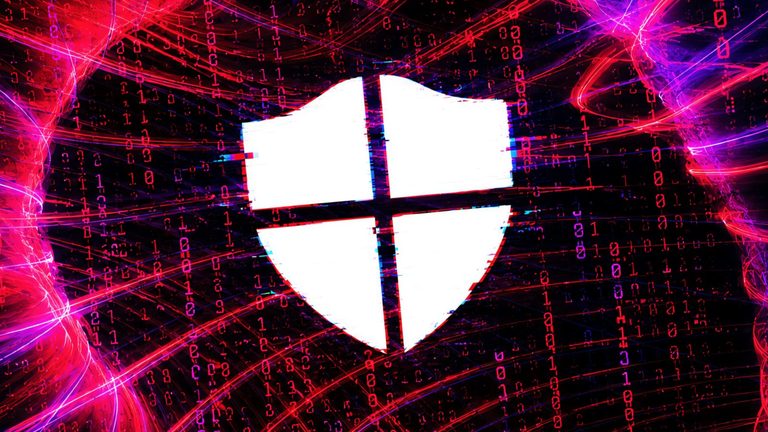 Escudo de Microsoft Defender sobre fondo de código