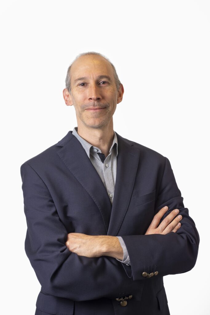 Miguel Villar, gerente general de Redvoiss